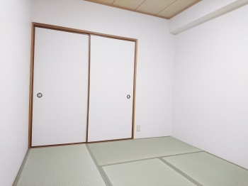 玄関ドアの入れ替えはカバー工法で一日で施工完了!