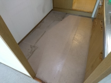 玄関ドアの入れ替えはカバー工法で一日で施工完了!