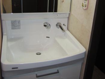 明石で壁紙張替大工工事はこにしのニコニコリフォーム