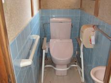 明石市でリフォームするなら小西建築クロス貼り替えジュラク塗り替え綿壁塗り替えフローリング貼り替え