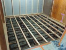 明石市でリフォームするなら小西建築クロス張替フローリング貼り換え相談増改築相談クローゼット工事