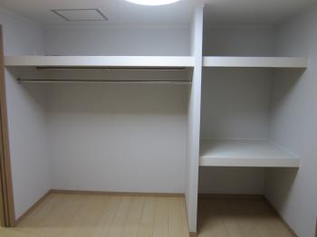 明石市でリフォームするなら小西建築クロス張替フローリング貼り換え相談増改築相談クローゼット工事