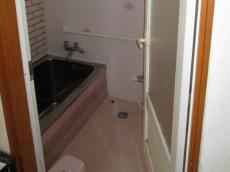 明石市でリフォームするなら小西建築クロス張替フローリング貼り換え相談増改築相談クローゼット工事