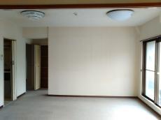 収納でこまっていませんか?大工さんの作る手作り家具・作り付け棚など施工事例をご覧ください