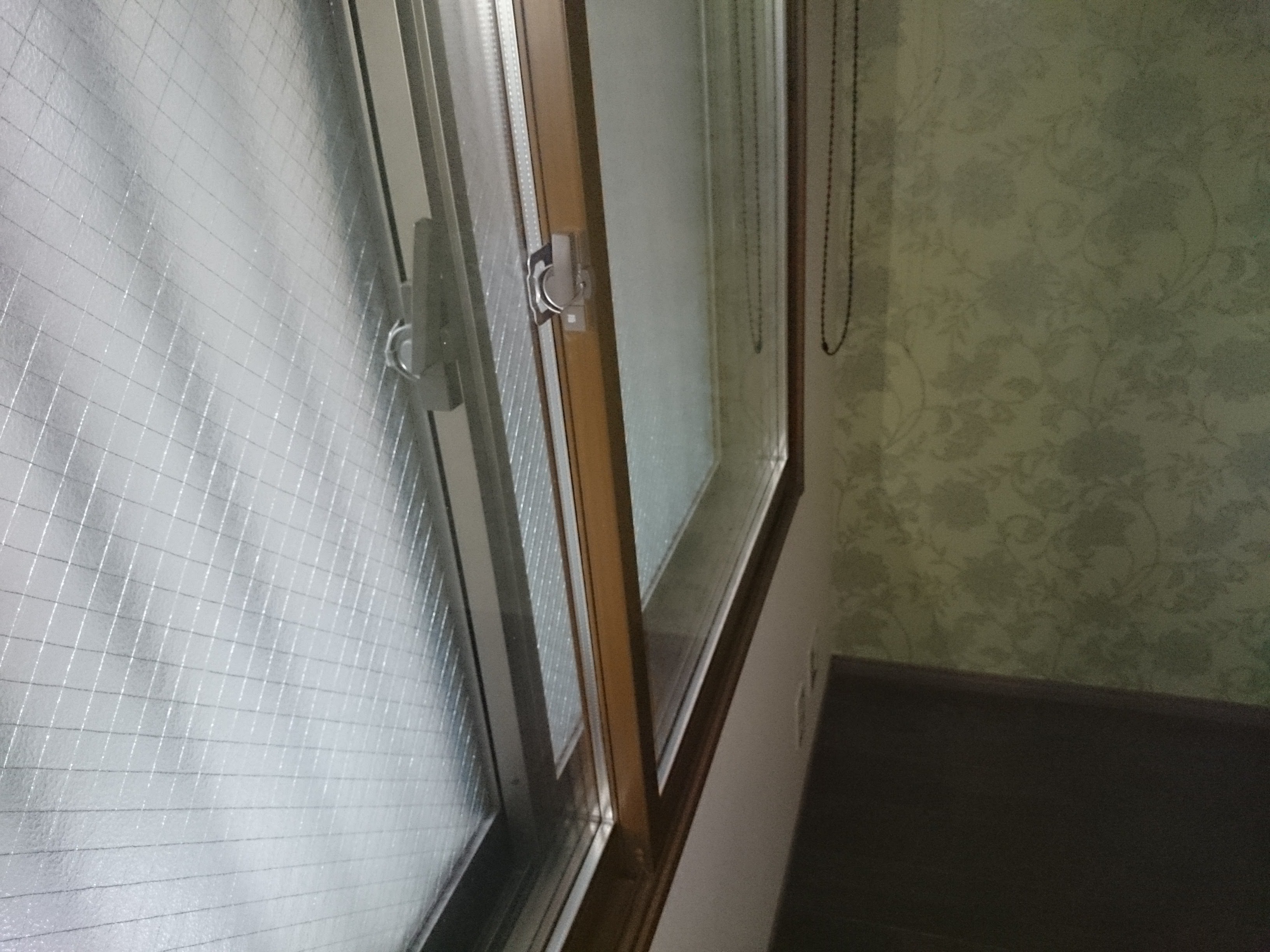 騒音・結露でもう悩まない!2重サッシの内窓ならお手軽にあなたの悩みが解決できます。小西建築