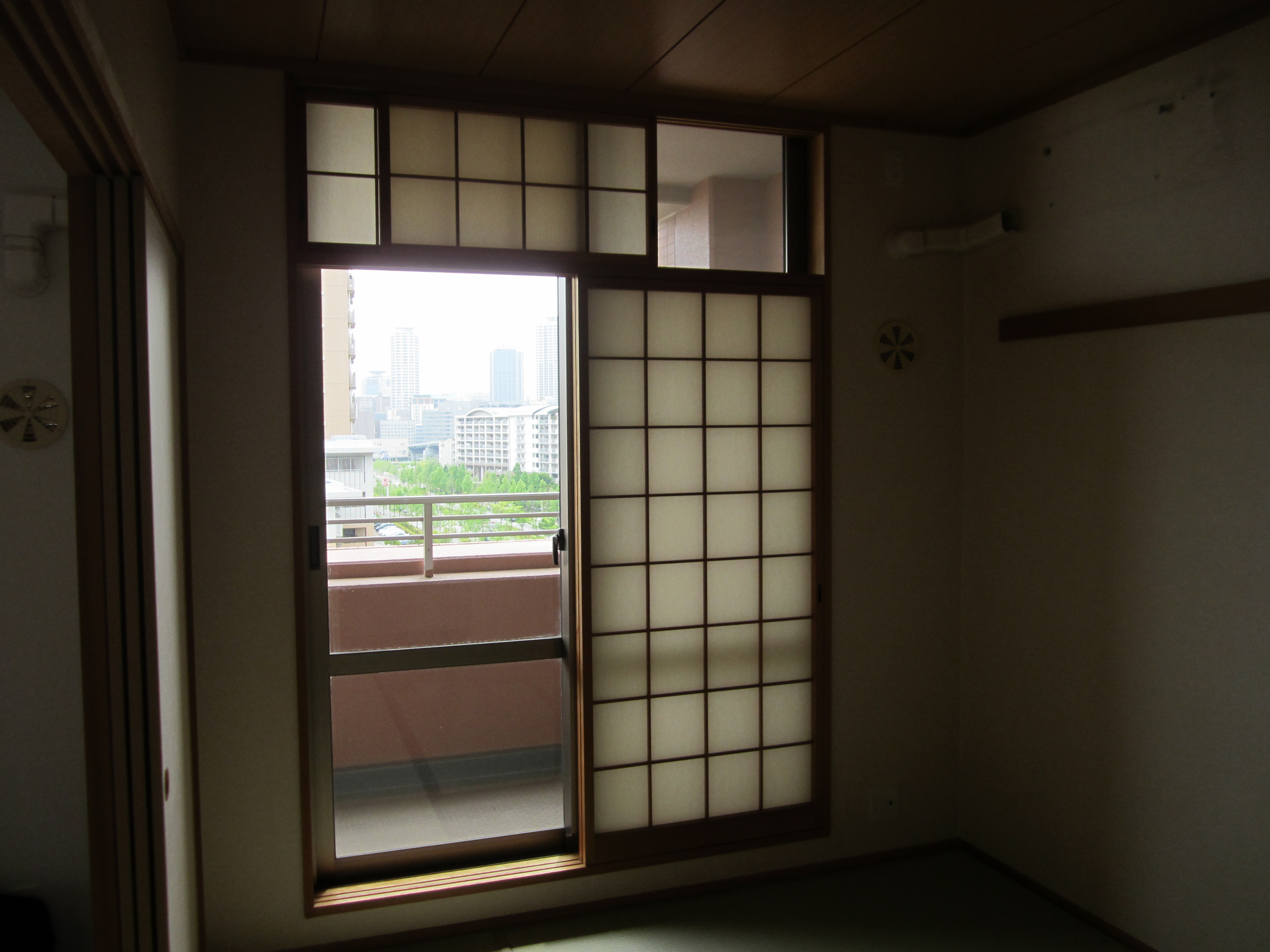 騒音・結露でもう悩まない！２重サッシの内窓ならお手軽にあなたの悩みが解決できます。小西建築