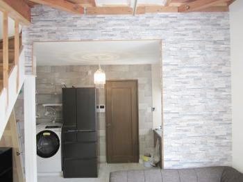 アンティークのお洒落なお家で暮らしたい。無垢材や古材を使って素敵な家具お作りします。小西建築 G