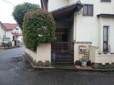 イグサに変わる和紙の畳は表面を樹脂でコーティングしてあるので、洗剤を使って丸洗いすることができます。