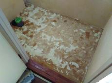 お風呂やトイレのヒートショック対策はおすみですか？壁につけられる邪魔にならない暖房器具あります。　