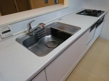 壁紙はインテリアの一部です。アクセントクロスで楽しみませんか。こにしのにこにこリフォーム