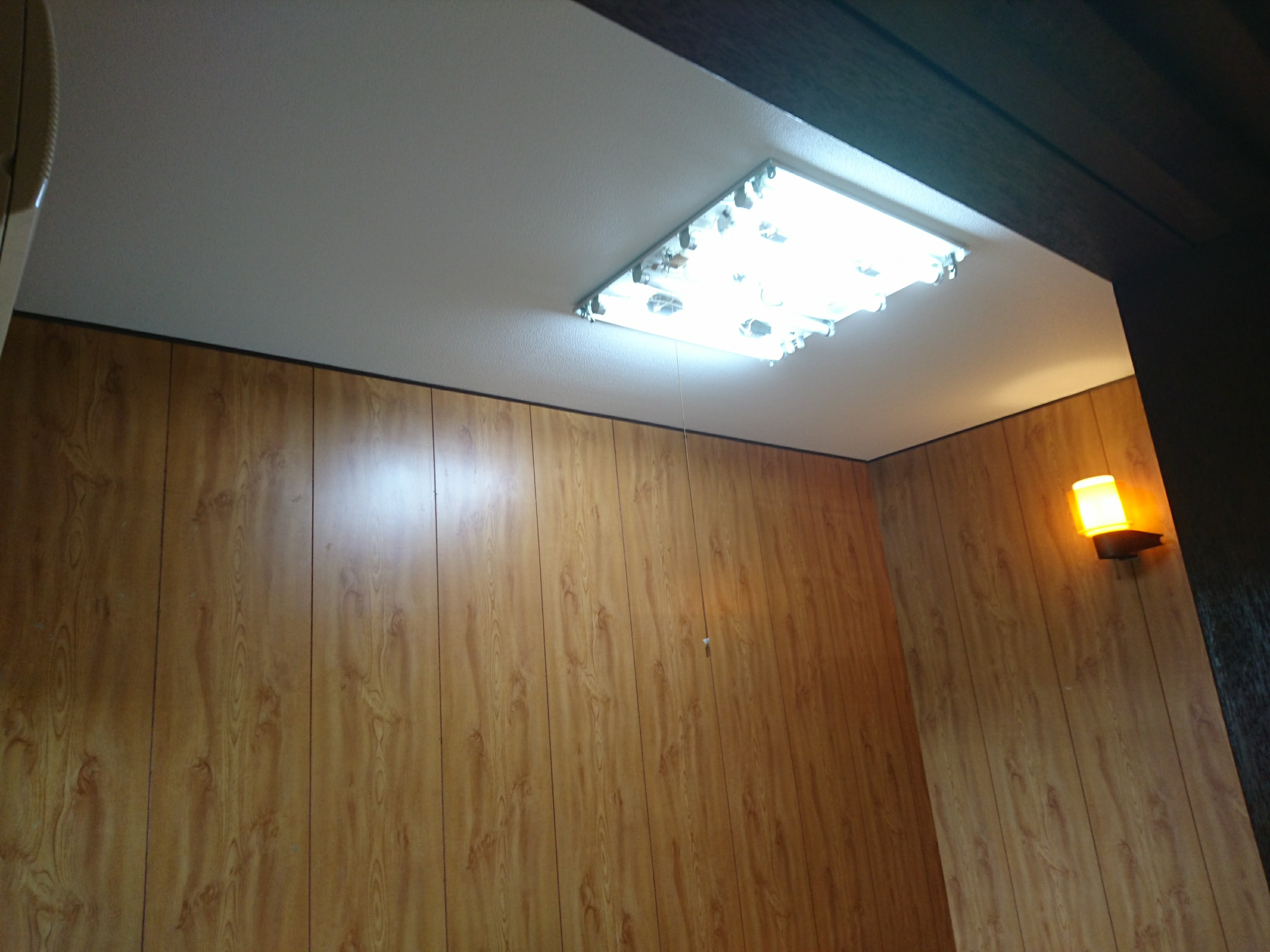 金属屋根なら重さは瓦の7分の１　軽い屋根で耐震性アップ！小西建築