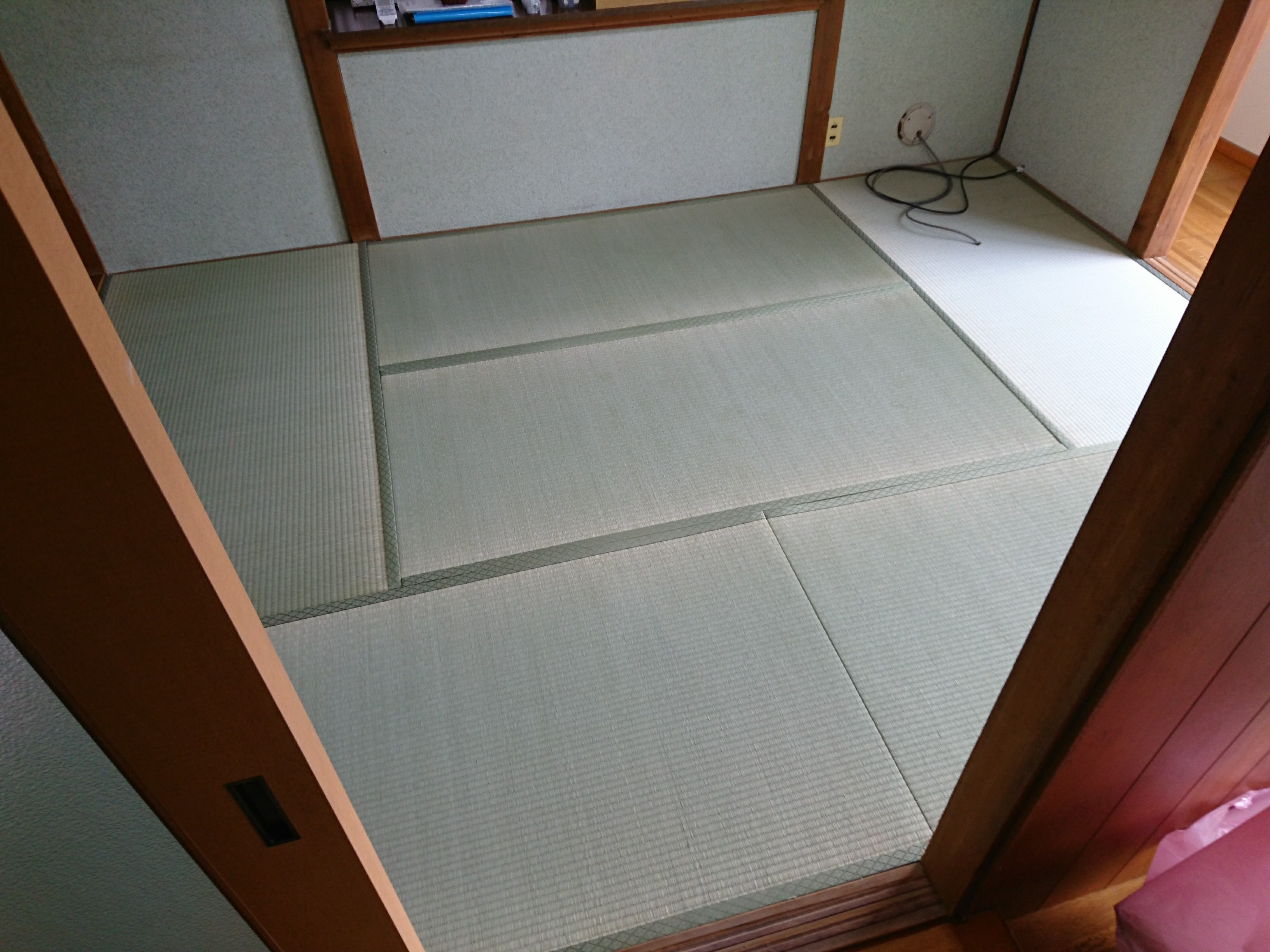 高断熱浴槽で追い炊き回数が減らせます。4時間たってもお湯の温度の低下は2，5度以内に抑えられます