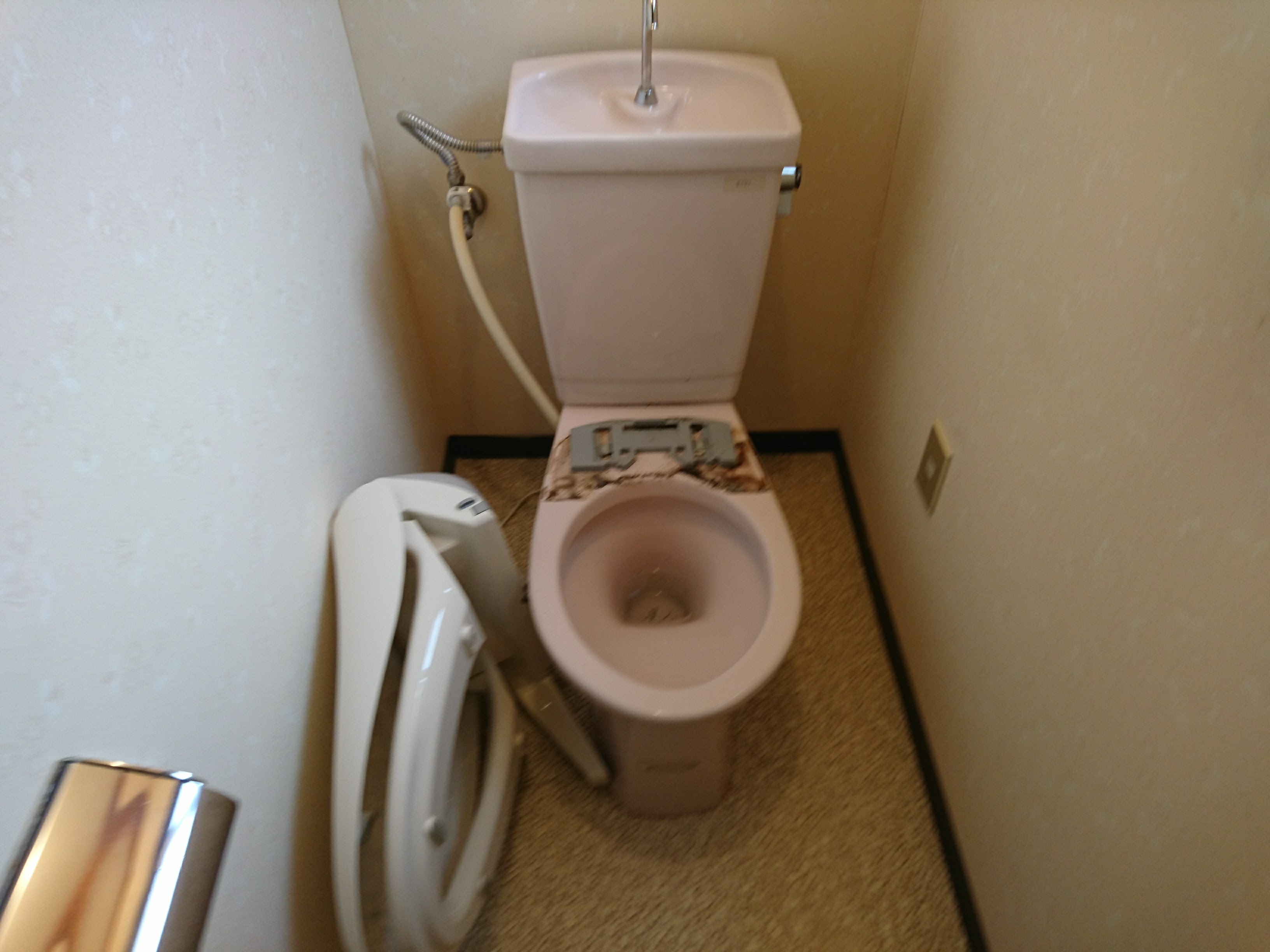 金属屋根なら重さは瓦の7分の１　軽い屋根で耐震性アップ！小西建築