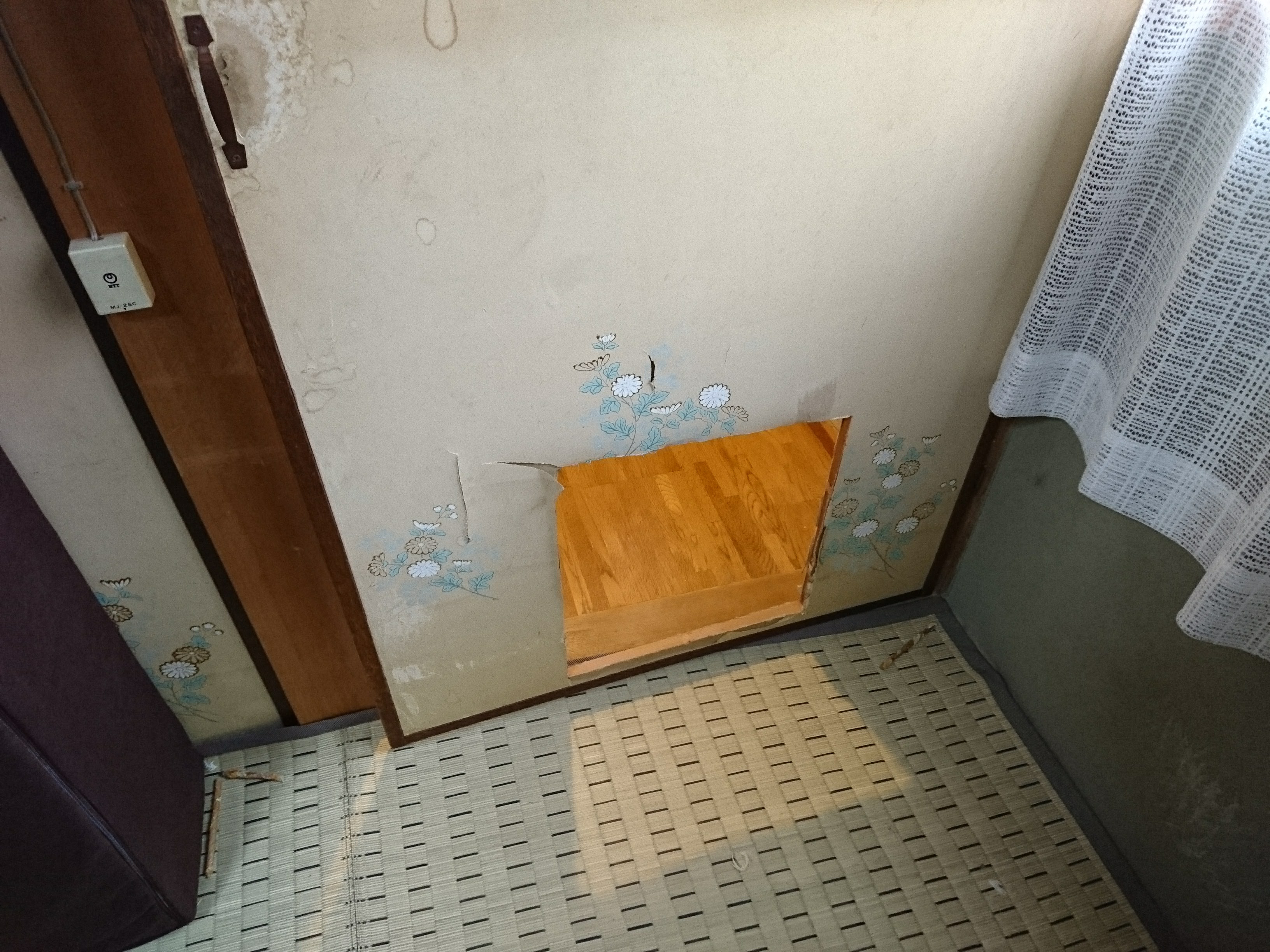 金属屋根なら重さは瓦の7分の１　軽い屋根で耐震性アップ！小西建築