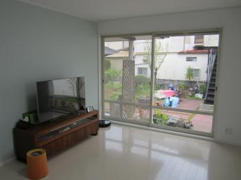 外壁材はサイディング・塗装・タイル・ACLなどいろいろあります。それぞれ特徴があるので相談して下さい。