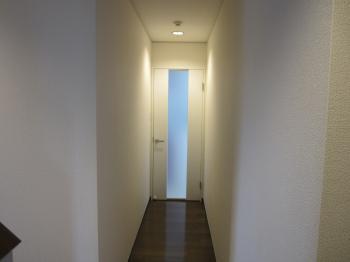 ペットの足腰を守る床、滑りにくいフローリングでもっと楽しいペットライフを　小西建築