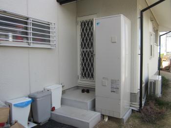 ペットの足腰を守る床、滑りにくいフローリングでもっと楽しいペットライフを　小西建築