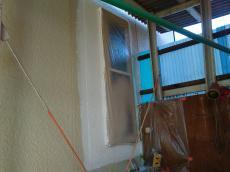 外壁材はサイディング・塗装・タイル・ACLなどいろいろあります。それぞれ特徴があるので相談して下さい。