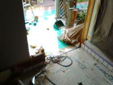 外壁材はサイディング・塗装・タイル・ACLなどいろいろあります。それぞれ特徴があるので相談して下さい。