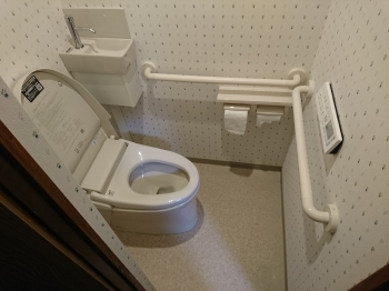 リフォームは水周りから。キッチン、洗面、トイレ、おふろぜひショールームに見に来てください。