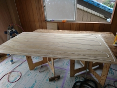 合板フローリングは手入れが簡単で、施工もし易く人気です。畳もイグサや和紙製、樹脂製などいろいろあります。