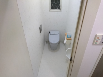 防犯対策は古い鍵の見直しから。補助上で1ドア2ロック、交換も簡単なのでピッキング対策に効果的です。