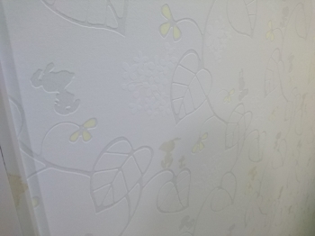 軽くて強いストーンチップ屋根。メンテナンス性が良く長寿命。しかも天然素材なので自然な風合いが魅力です。