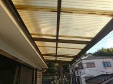 節水トイレで水もお金も節約しましょう。強力洗浄となめらかな表面で汚れもつきにくくなっています。