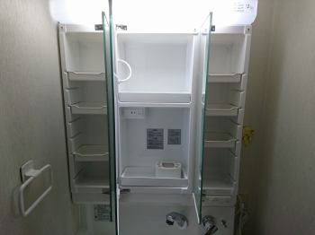 IHクッキングヒーター やはり掃除のしやすさはこれでしょう。空気も汚さず、火事の危険も少ない、子どもにも安心して使わせることができます