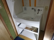 IHクッキングヒーター やはり掃除のしやすさはこれでしょう。空気も汚さず、火事の危険も少ない、子どもにも安心して使わせることができます