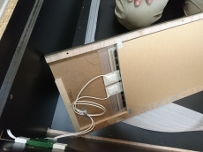 キッチン　人造大理石のキッチン。高級感・重厚感が人気です。熱や衝撃にも強く耐久性も高くなってきました