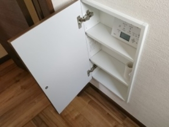 多灯照明で空間を演出しましよう。お部屋の雰囲気が変わるだけでなく、必要ないところを消すことで省エネになります。