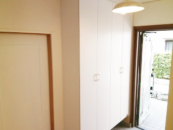 雨戸をシャッターにしませんか？音も光もさえぎり、安眠効果抜群！