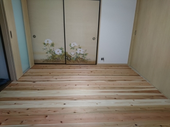 保温性の高い浴槽にするなら、窓の交換もお忘れなく。追い炊きの回数が減って、エコになります。