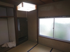 保温性の高い浴槽にするなら、窓の交換もお忘れなく。追い炊きの回数が減って、エコになります。