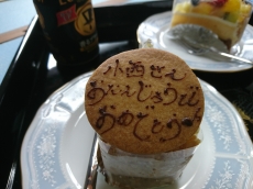 スイッチプレートひとつでお部屋の雰囲気が変わります。目立たないけれど、センスの見せ所になりますよ。