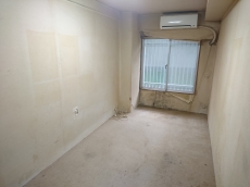 心機一転新しい玄関にしませんか、カバー構法なら一日で施工完了できます。　