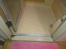 屋根の塗装は遮熱塗料で夏を快適に。部屋の温度が2・3度下がります　