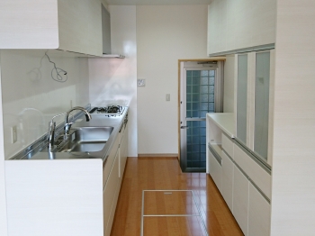 自然素材でできた塗り壁。吸湿性・放湿性があり、においも取ってくれます。珪藻土・漆喰・シラス壁　