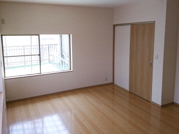 耐震工事も住みながらできます。既存の壁に耐震補強し外壁材を重ねれば廃材も出ません。