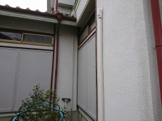 くつろぎタイムにはやっぱり畳。肌触りがよく柔らかい。最近は擦れや水に強い素材もあり、耐久性もたかくなっています。　