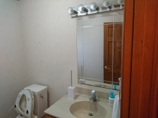 フローリング施工事例も多数あります 好みの質感・色を一緒に探しましょう