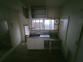 ナオスのフローリングは薄くて施工が簡単 しかも高品質低価格