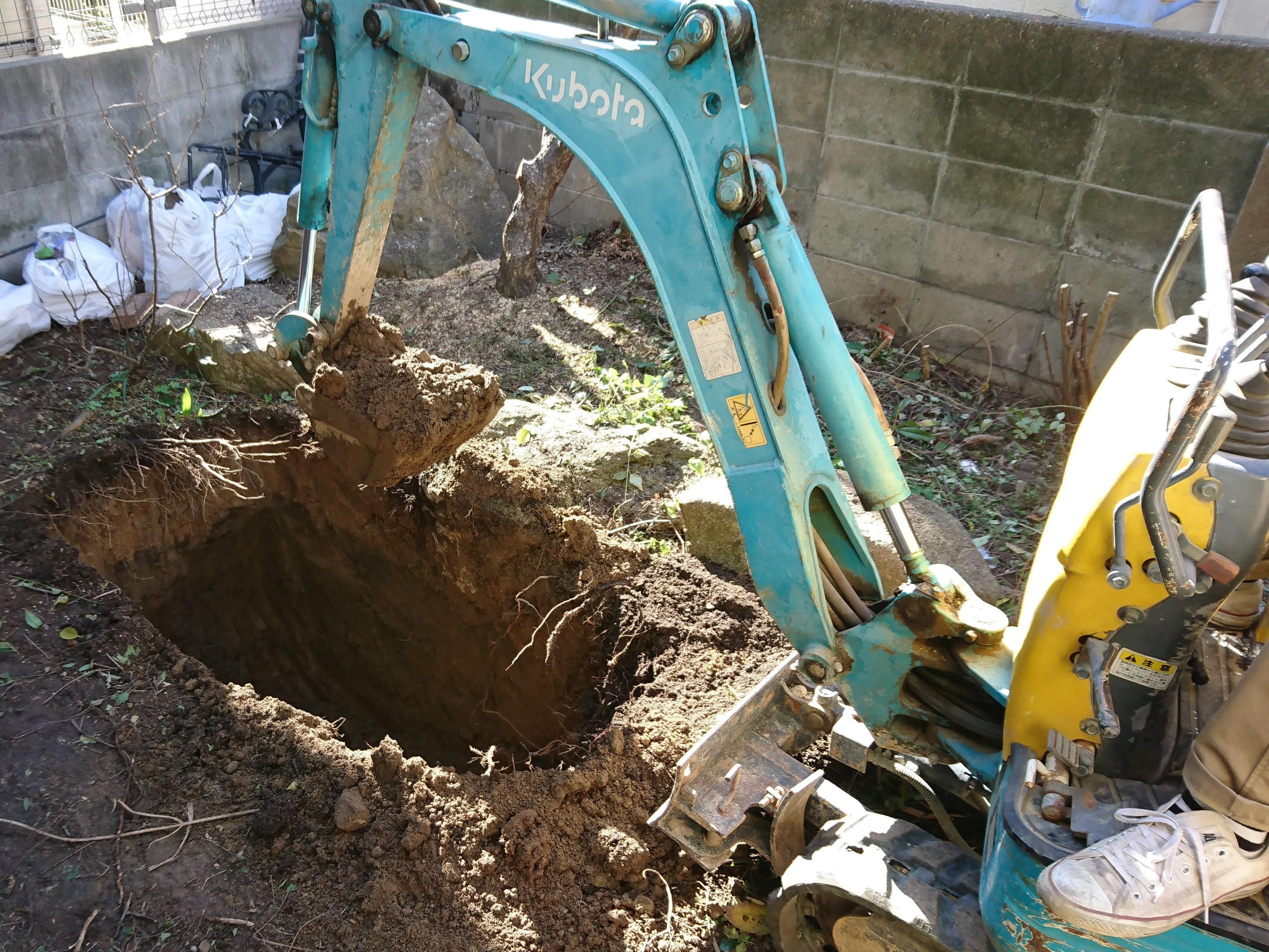 トイレ大は5リットルで流せます。30年前のトイレを替えれば節水になりますよ！！