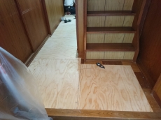 あなたのセルフリフォームをサポートします。出来るところは自分で、専門技術のいるところは大工こにしが責任をもって、完成までサポートします。