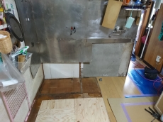 お掃除ラクラク継ぎ目のない便座。 リクシル