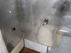 あなたのセルフリフォームをサポートします。出来るところは自分で、専門技術のいるところは大工こにしが責任をもって、完成までサポートします。